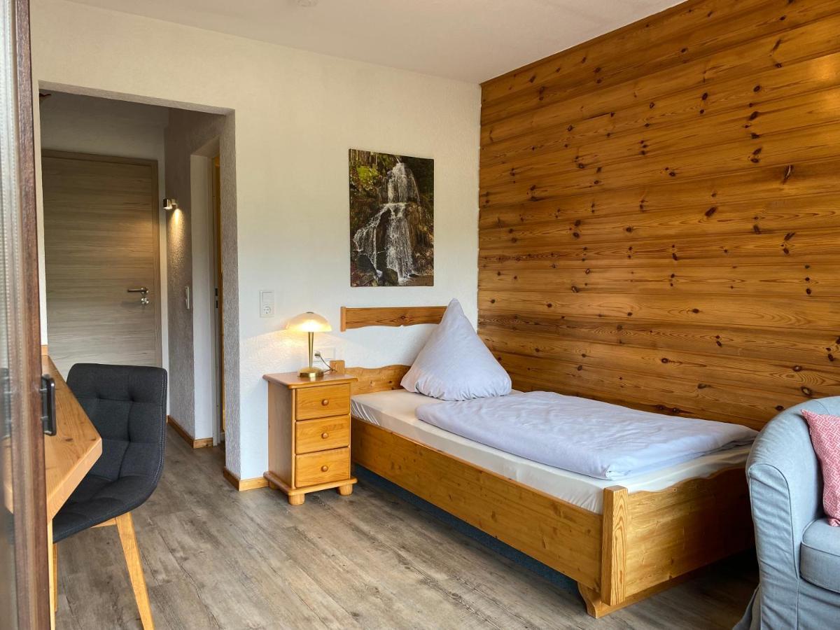 Landhotel Lortz Reichelsheim Exterior photo